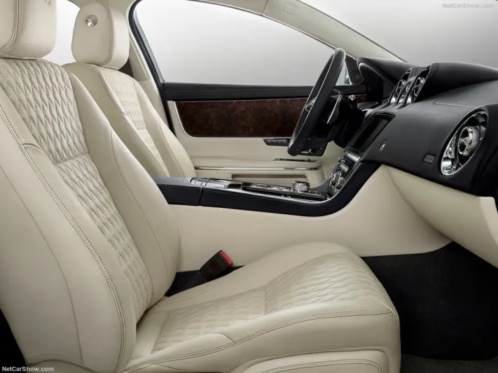 لماذا يختار الملوك والأثرياء سيارة جاكوار XJ50؟