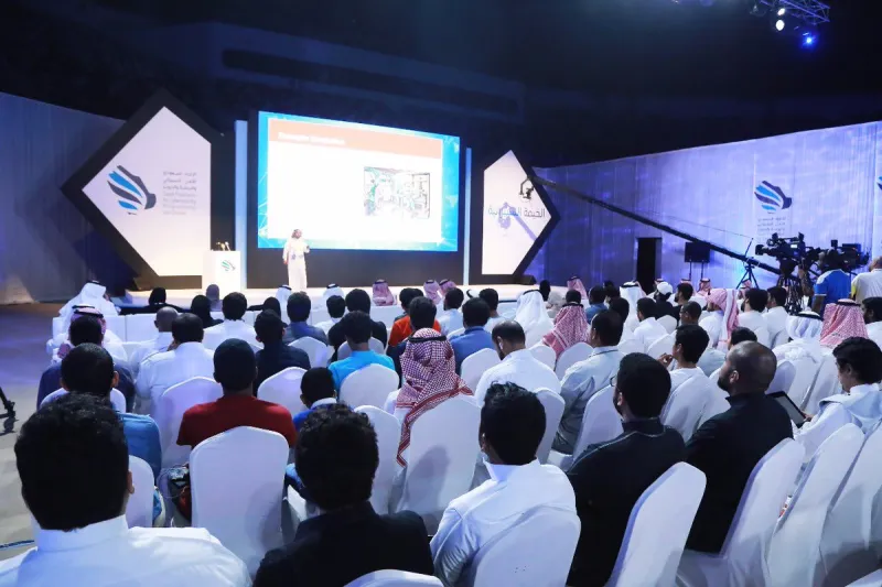 كيف علق مشاهير تويتر على #الخيمة_السيبرانية ؟.. وهذا ما قالة الفائزين