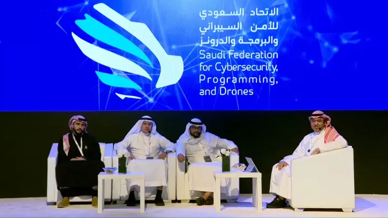 كيف علق مشاهير تويتر على #الخيمة_السيبرانية ؟.. وهذا ما قالة الفائزين