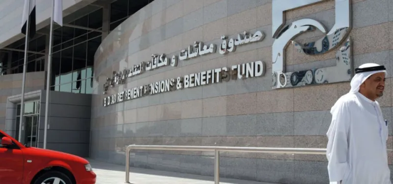 الإمارات تسمح للموظفين بمواصلة العمل بعد 25 سنة خدمة للاستفادة من خبراتهم