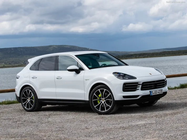 بورش كايين «E-Hybrid 2019».. أداء أقوى للمحرك وتجربة قيادة أفضل