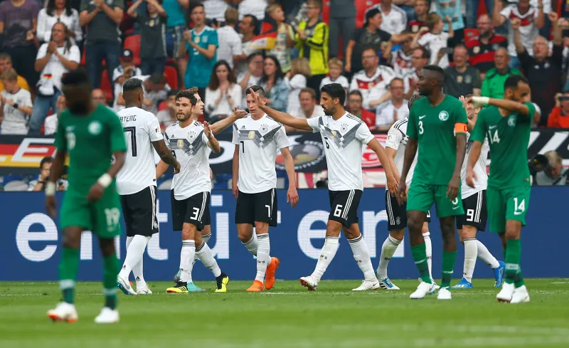 #السعودية_ألمانيا.. الصقور الخضراء تظهر بمستوى مميز أمام بطل العالم رغم الخسارة #السعودية_ألمانيا.. الصقور الخضراء تظهر بمستوى مميز أمام بطل العالم رغم الخسارة