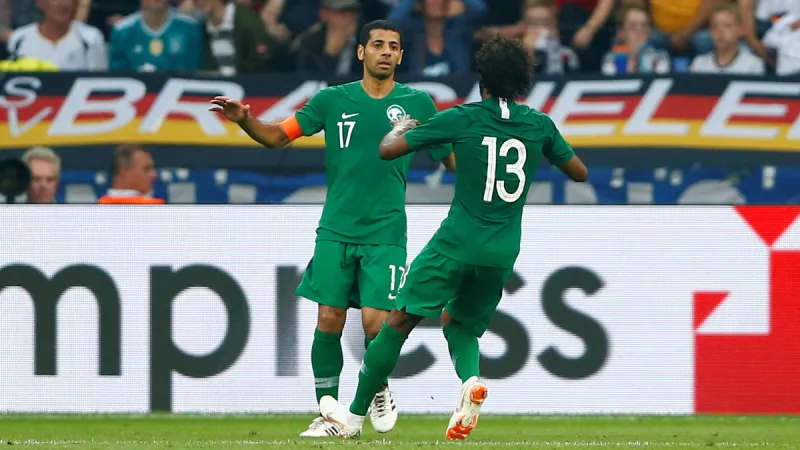 #السعودية_ألمانيا.. الصقور الخضراء تظهر بمستوى مميز أمام بطل العالم رغم الخسارة #السعودية_ألمانيا.. الصقور الخضراء تظهر بمستوى مميز أمام بطل العالم رغم الخسارة