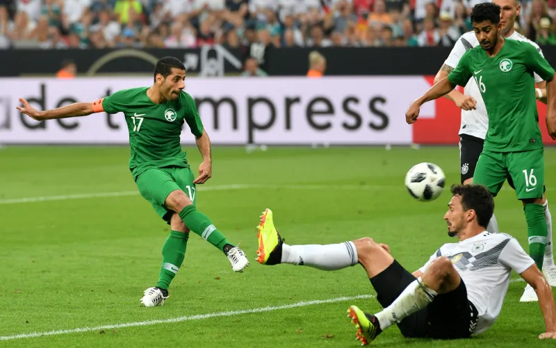 #السعودية_ألمانيا.. الصقور الخضراء تظهر بمستوى مميز أمام بطل العالم رغم الخسارة #السعودية_ألمانيا.. الصقور الخضراء تظهر بمستوى مميز أمام بطل العالم رغم الخسارة