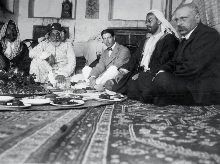 كارتييه تدعو عملائها وأصدقاءها الأوفياء في السعودية إلى مائدة سحور عامرة