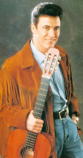 من أرشيف مجلة «الرجل».. كاظم الساهر: أعيش في عزلة