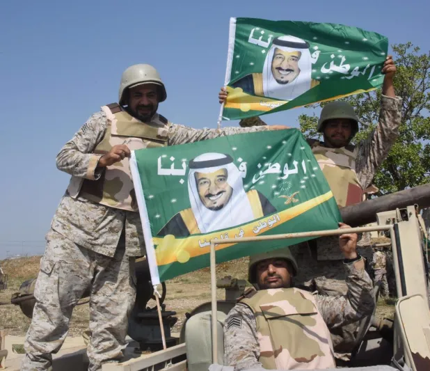 كيف عايد الأمير محمد بن سلمان بن عبد العزيز أسر الشهداء والمفقودين والمحتجزين والمصابين؟