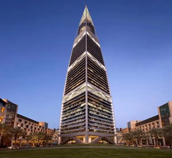 إحتفل هذا العيد مع فندق الفيصلية