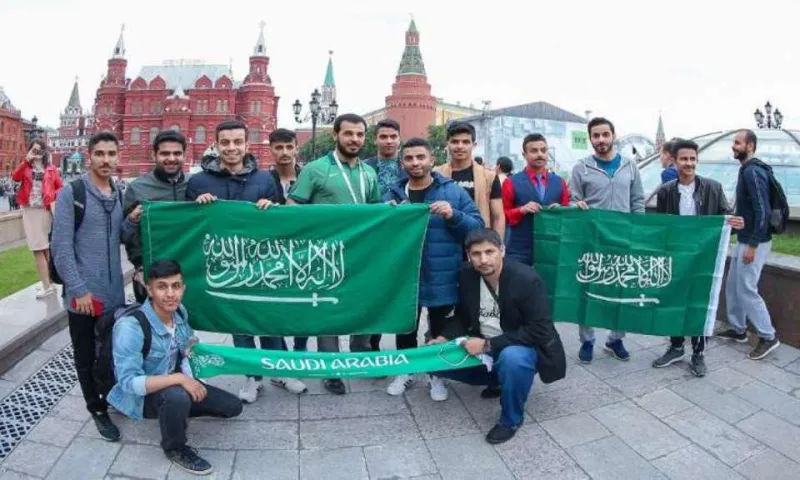 شاهد| كيف تدعم الجماهير السعوديه منتخبها من موسكو قبل انطلاق مونديال 2018 ؟