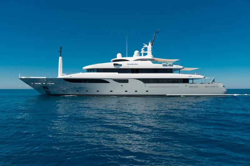 «Rarity» الكلاسيكية والفخامة في يخت واحد (صور)