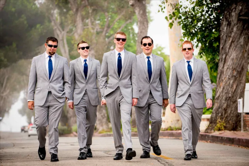 قواعد تنسيق لون الحذاء الكلاسيكي مع البدل الرجالية 