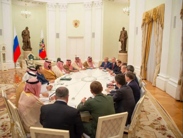 الرئيس الروسي يستقبل الأمير محمد بن سلمان في الكرملين (صور) 