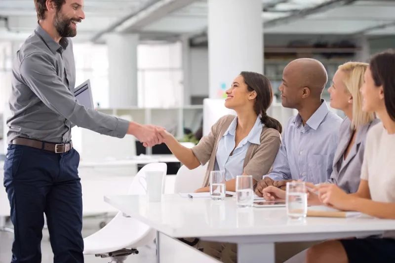 تعرف على دور مظهرك الخارجي في تغزيز مكانتك الوظيفية