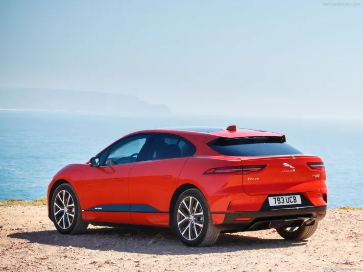 تجمع بين الأمان والذكاء اللامحدود.. إليكم سيارة جاكوار الجديدة I-Pace