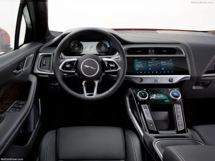 تجمع بين الأمان والذكاء اللامحدود.. إليكم سيارة جاكوار الجديدة I-Pace