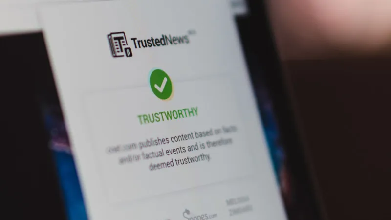أداة Trusted News لاكتشاف الأخبار المزيفة