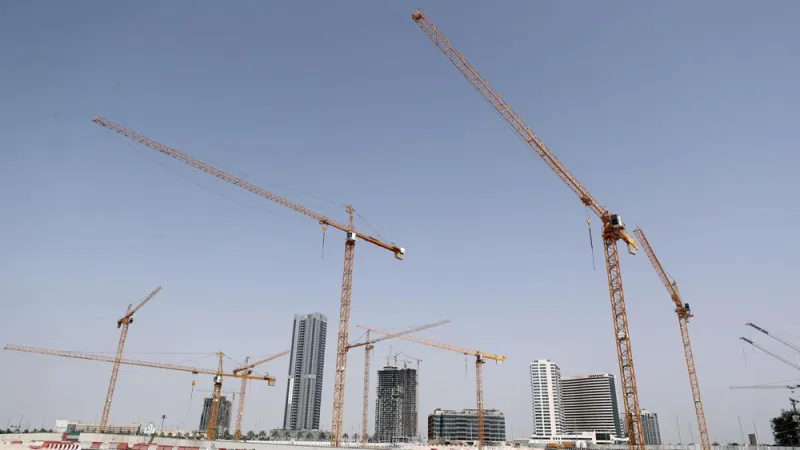 تعرف على تأثير حزمة الخمسين مليار على إقتصاد أبو ظبي 