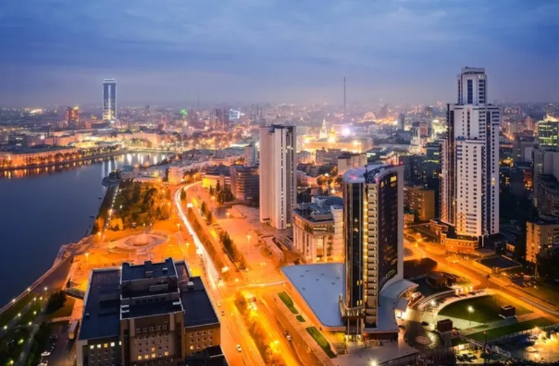 يكاتريبنورغ.. الصخب الحضري في زوايا التاريخ العريق