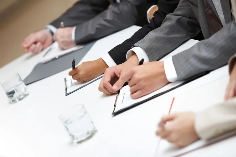 لهذا السبب لا يجب أن يزيد عدد الحاضرين للاجتماعات عن 8 أشخاص