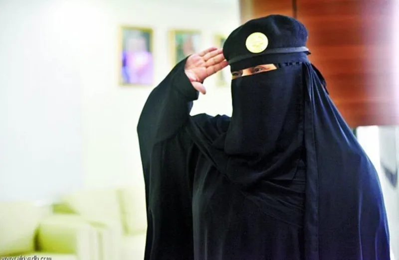 قيادة المرأة للسيارة.. 5 مهن تنتظر السعوديات مستقبلًا