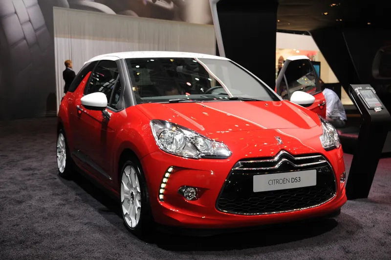 الرجل تقدم قائمة بأفضل سيارات نسائية 2018 