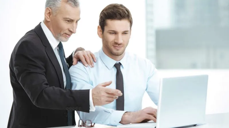 ماذا تفعل إذا عملت مع مدير لا يدعم موظفيه ؟.. هكذا تروج لنفسك