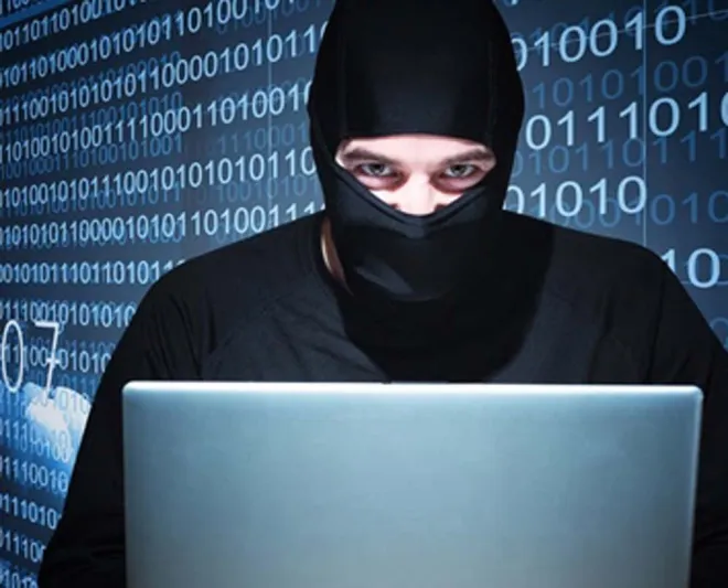 كيف تشكل عادات الموظفين الصغيرة مخاطر أمنية كبيرة على الشركات؟