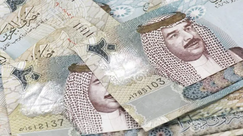 #الدينار_البحريني يتصدر ترند تويتر.. قصة 24 ساعة من الهبوط والتعافي