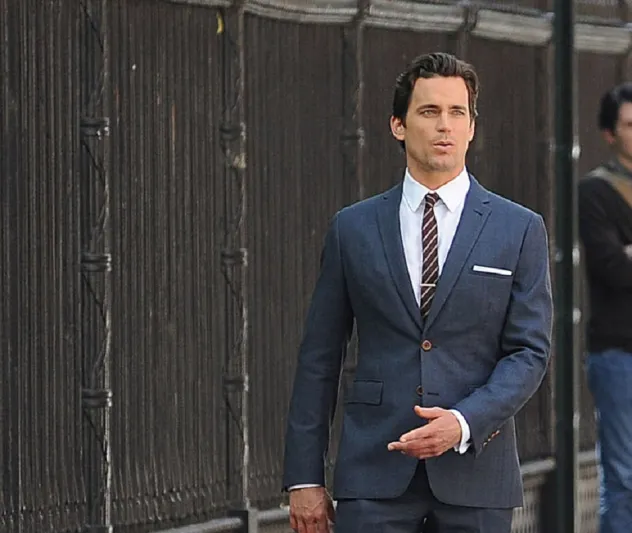 نصائح الممثل مات بومر للحصول على إطلالة رسمية متقنة