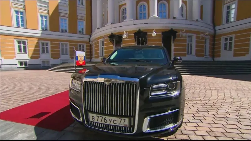 "Aurus Senat" نموذج أكثر شعبية لسيارة كورتيج الرئاسية الروسية الفاخرة