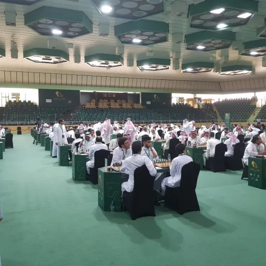 المتنافسون في بطولة المملكة العربية السعودية للشطرنج يتحدثون لـ “الرجل"