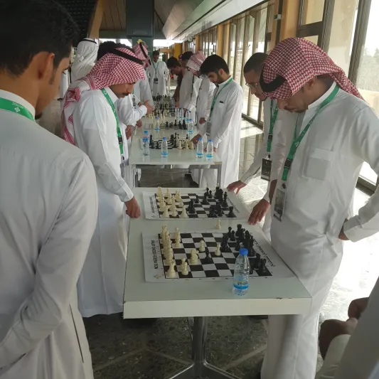 "الرجل" يرصد بطولة المملكة العربية السعودية للشطرنج