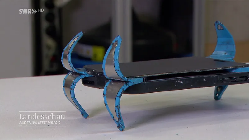 جهاز مبتكر لحماية الهواتف من التحطم (فيديو)