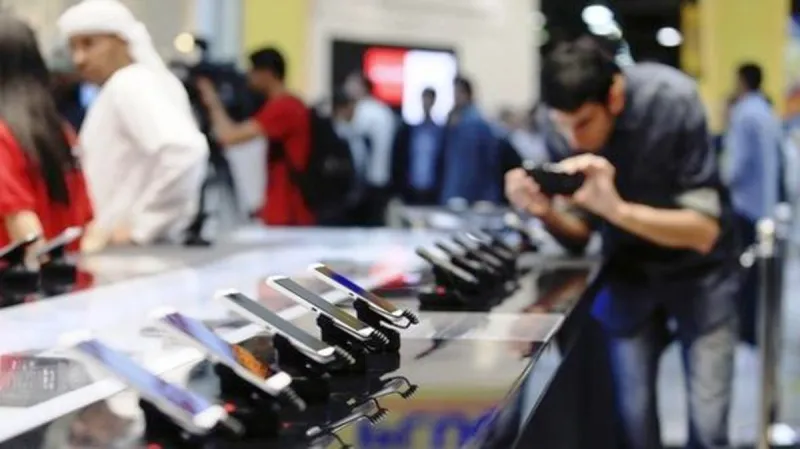 كم عدد سكان الإمارات الذين لا يحمون هواتفهم بكلمات مرور؟