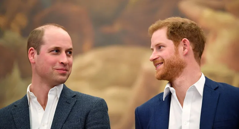 لماذا ترك الأمير هاري يد ميغان مؤخرا؟ وسر التزام شقيقه ويليام من البداية!