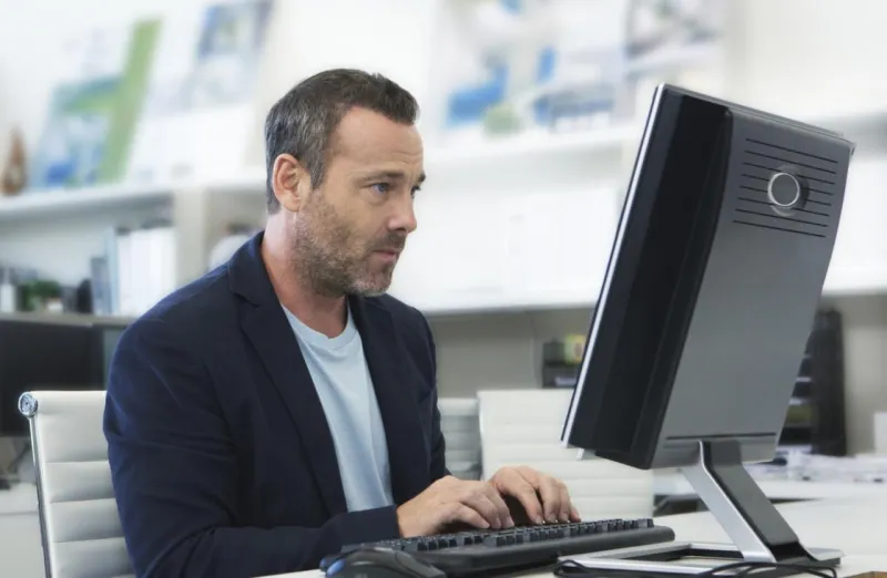 الجلوس 6 ساعات يوما يزيد خطر الوفاة بنسبة 19%