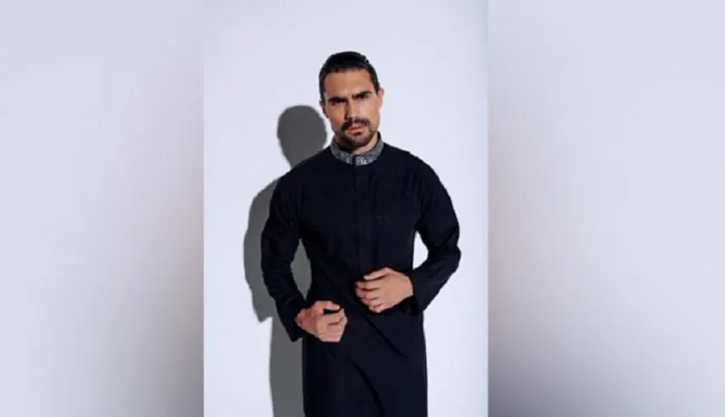 ماذا فعل المصمم السعودي حاتم العقيل في الثوب المحلي ؟