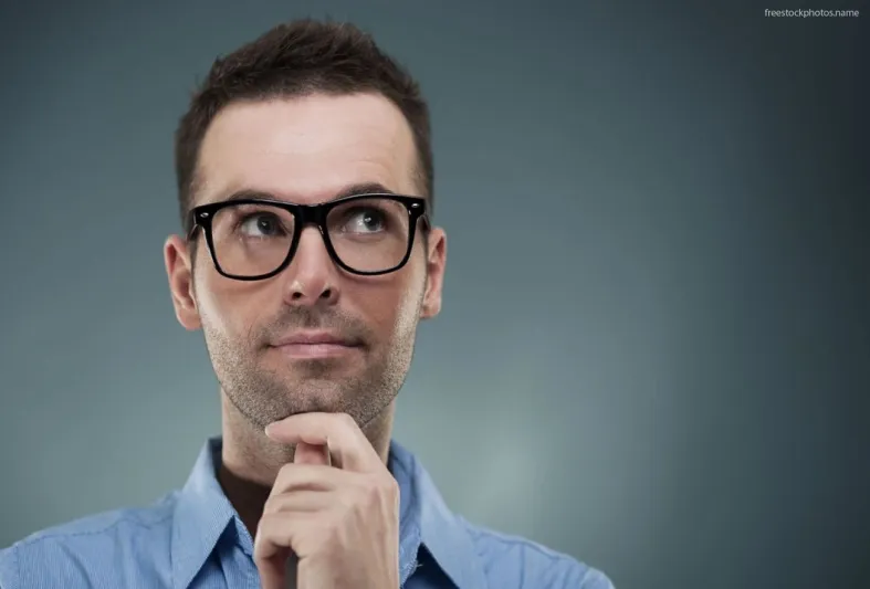 تعرف على المميزات والمخاطر المحيطة بالشخص الأعسر