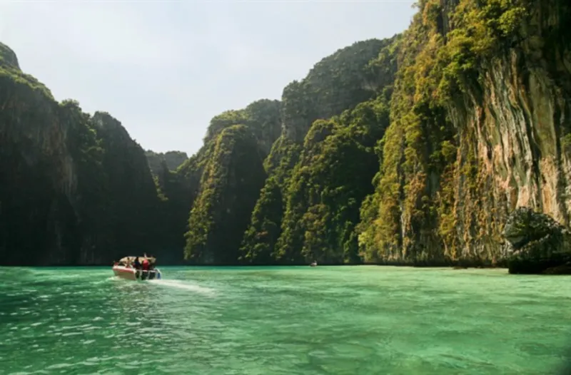 تجمع بين سحر الطبيعة وعبق التاريخ .. 8 أماكن يجب زيارتها والتمتع بها