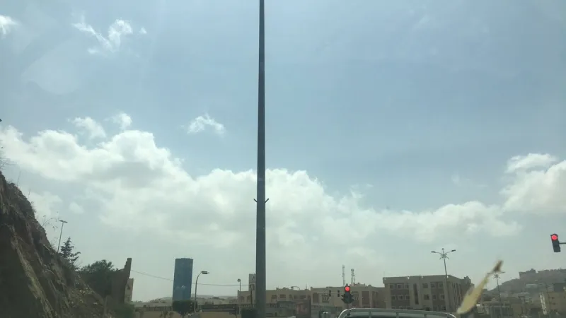 #الرياض_الان_اعلي_درجه_حرارة.. كيف واجه رواد تويتر الموجة الحارة؟