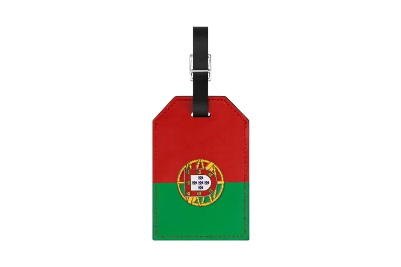 تعرف على تشكيلة حقائب Louis Vuitton التي يحملها المنتخب الفرنسي