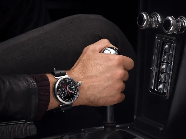 إبرهارد أند كو تطرح إصدارًا جديدَا بإلهام من أسطورة السباقات نوفولاري