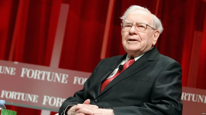 ترغب في معرفة كيف يفكر الملياردير وارن بافيت؟ اقرأ هذه الكتب