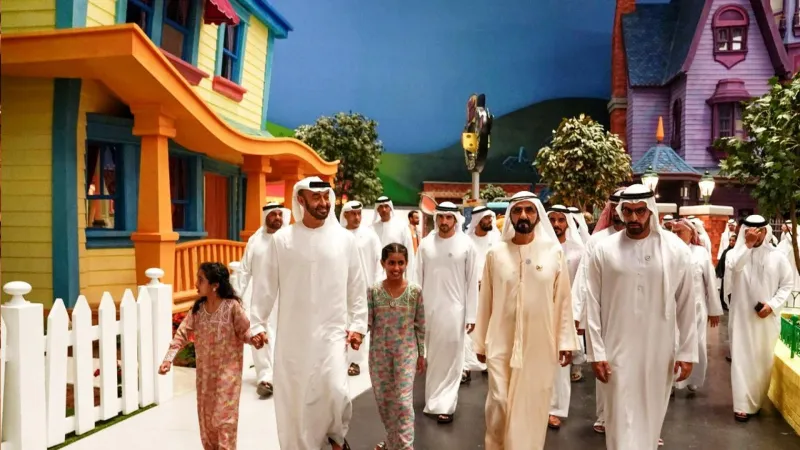 بالصور والفيديو.. لحظات افتتاح محمد بن زايد ومحمد بن راشد «عالم وارنر براذرز»