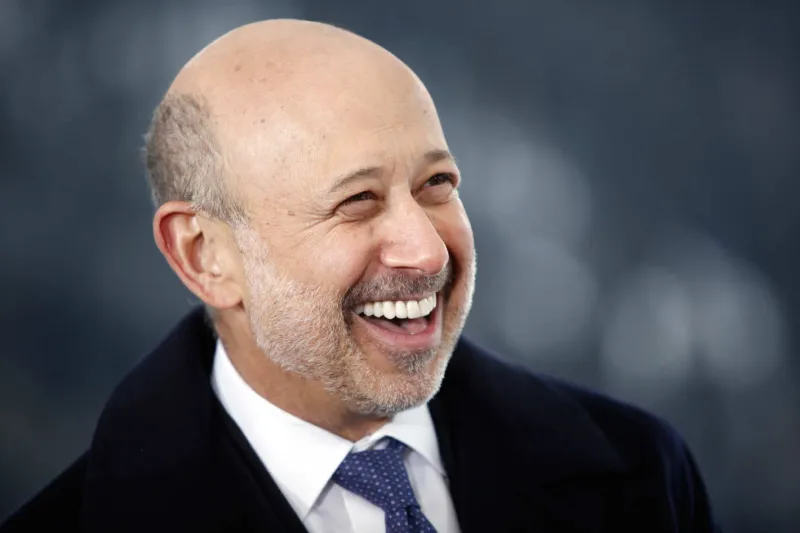 كيف نجح لويد بلانكفين في النجاة بسفينة جولدمان ساكس في خضم الأزمة المالية العالمية؟