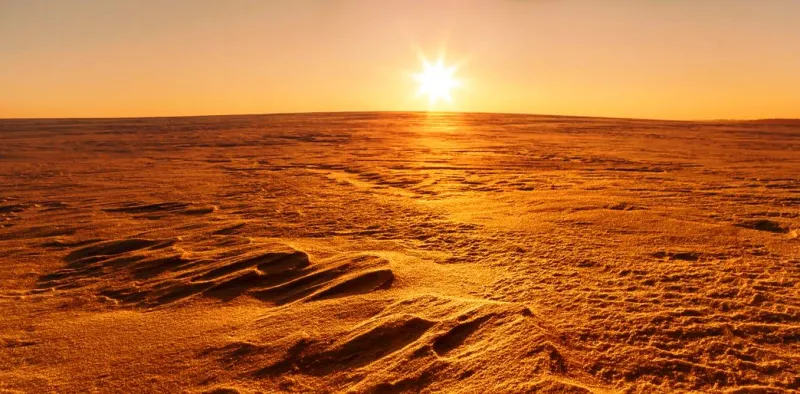 بعد عقود من البحث.. المريخ يكشف عن أهم أسراره (صور)