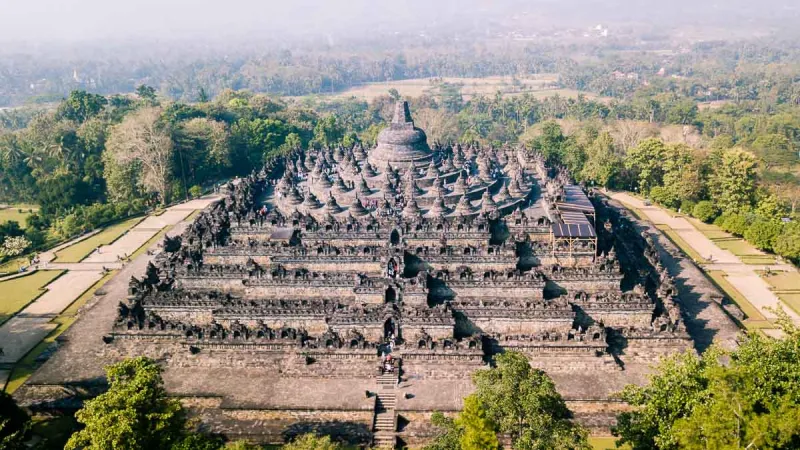 إندونيسيا.. الأرخبيل المهيب الغني بالطبيعة الخلابة