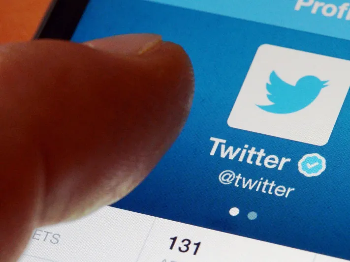 كيف أثرت مذبحة تويتر على إيراداتها ؟