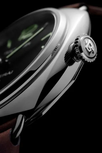 Radiomir Logo وRadiomir Black Seal Logo ساعتان جديدتان تجسدان إبداعات أوفيتشيني بانيراي الحرفية الرائعة