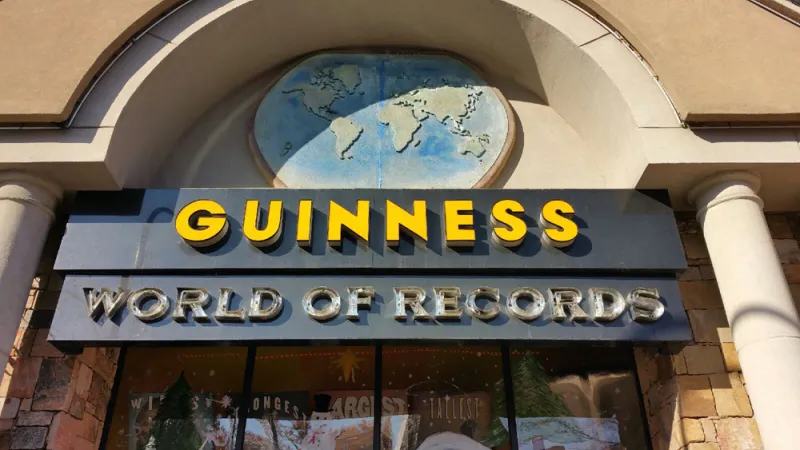 ليست للتسلية فقط.. شركات ودول استفادت من موسوعة جينيس